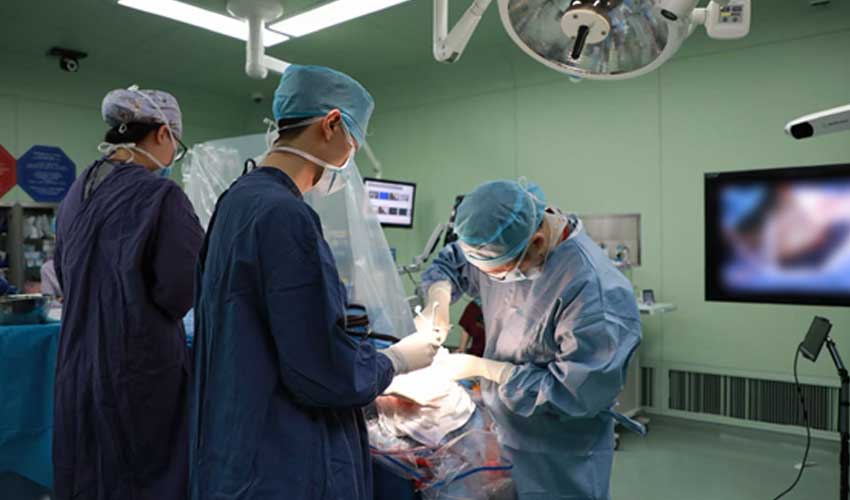 China carries out world’s first BCI surgery to restore hand movement