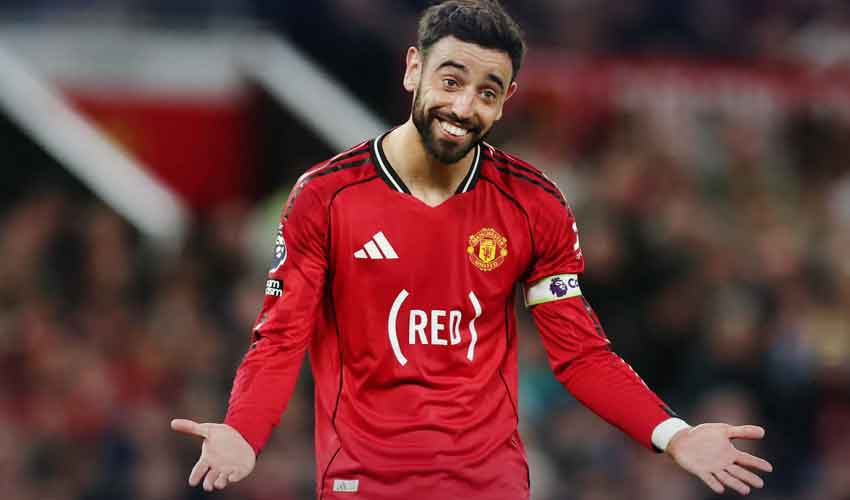 Man Utd's Fernandes named Premier League player of the season