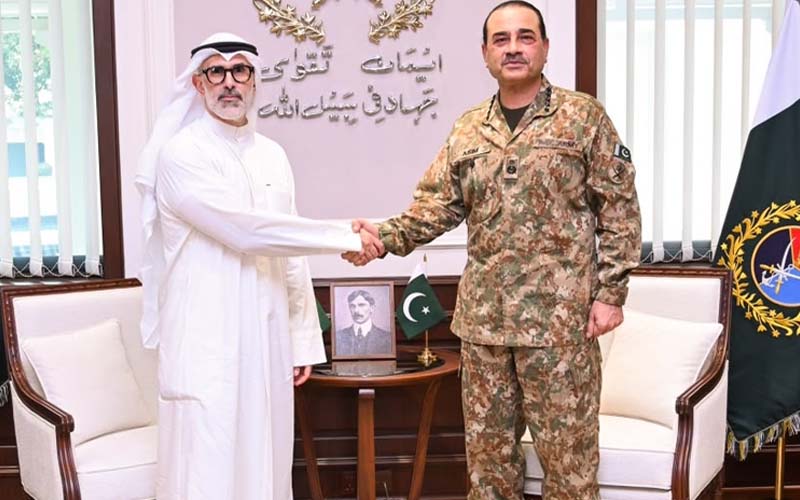 Kuwait's FM praises Pakistan’s peace role in meeting with CDF