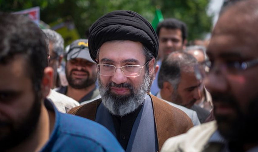 Iran leaders, military pledge allegiance to Mojtaba Khamenei