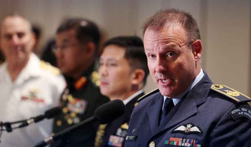 New Zealand military chief resigns over 'inappropriate relationship'