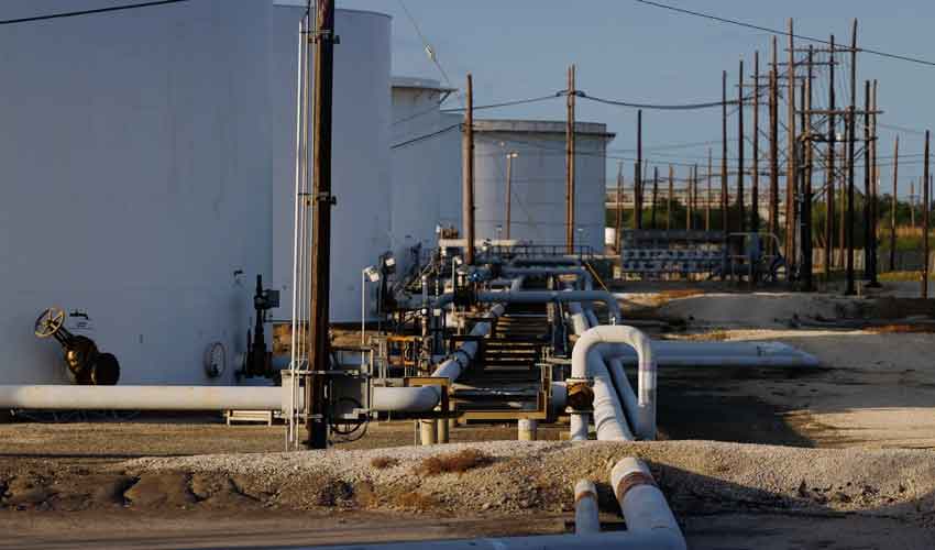 Oil rises as US and Iran trade strikes