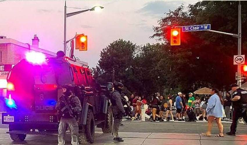Two dead after shooting erupts at Toronto street festival