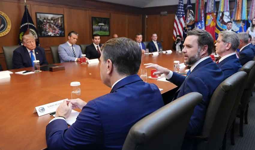 Photo: samaa.tv Trump officials hold secret meeting on Iran, Yemen