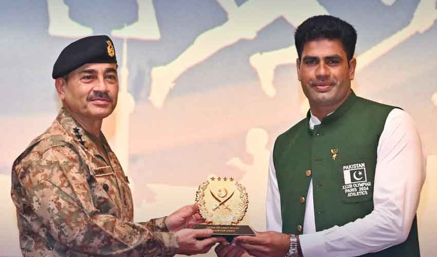 Army chief honours Arshad Nadeem for historic Olympic gold medal