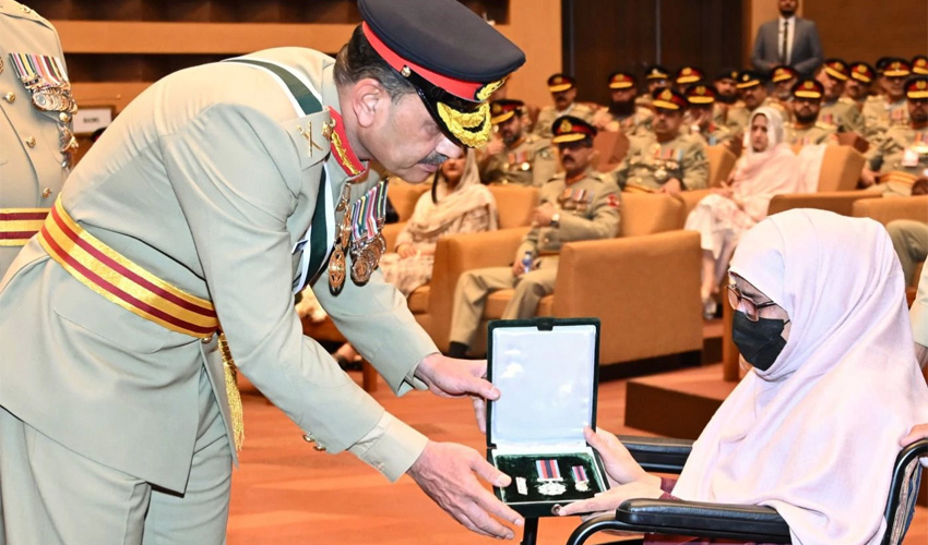 COAS honours martyrs, military personnel at GHQ Investiture Ceremony