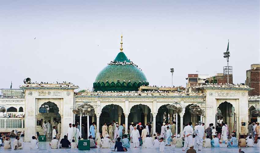 Data Ganj Bakhsh Urs: Holiday announced on Aug 26