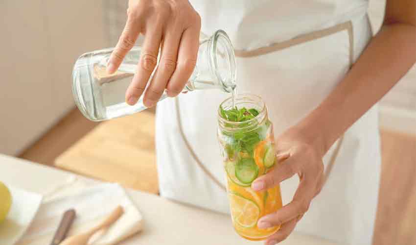 Stay hydrated with detox water this Ramazan