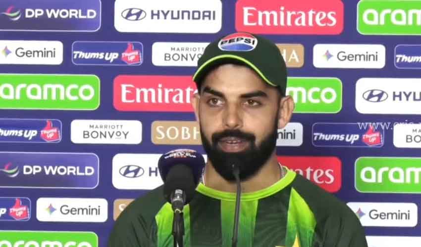 Shadab hits back at ex-cricketers for criticising team performance