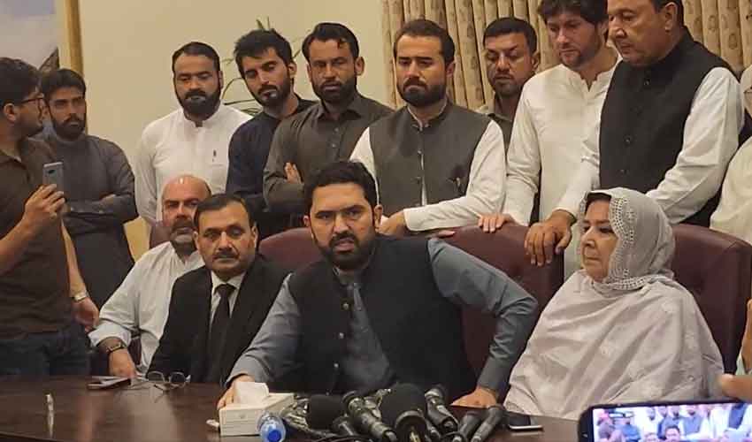 PTI to file contempt petition over Imran Khan hospital transfer
