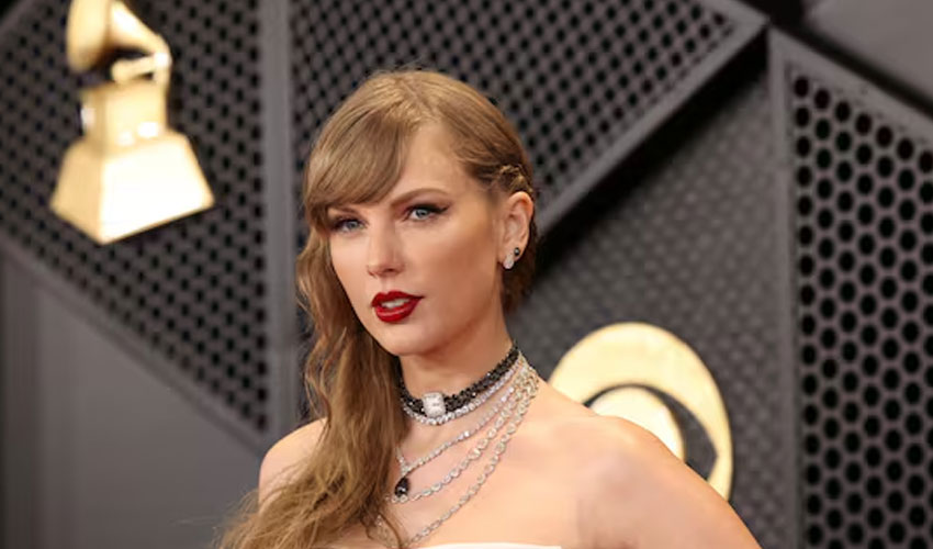 Taylor Swift named best-selling artist of the year for 6th time