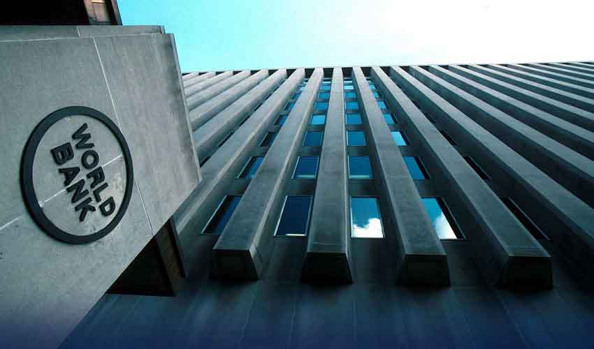 World Bank urges Pakistan to cut expenses, reform resource distribution