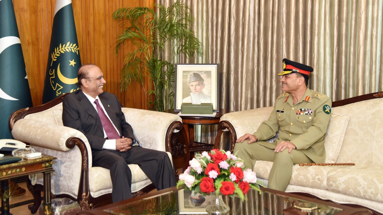President Zardari, COAS Gen Asim exchange views on country's security situation